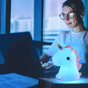 Luce notturna per bambini a forma di unicorno