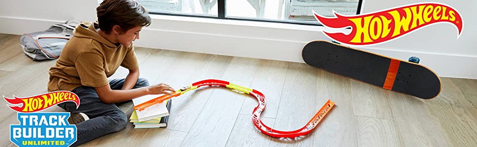 Hot Wheels Track Builder confezione di curve assortite per collegare i set, dai 4 anni in su