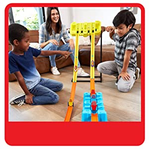 Hot Wheels Track Builder, Playset Pista Gravity Box, Giocattolo per Bambini 4+ Anni, GLC95