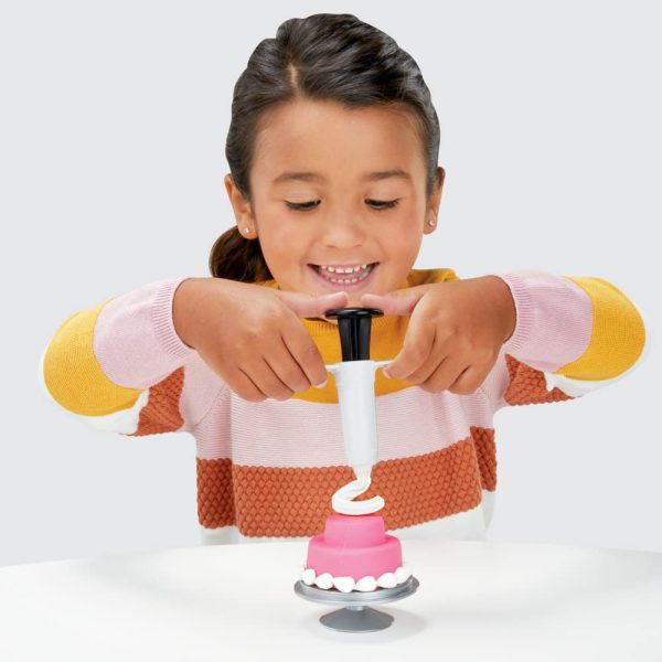 Hasbro Play-Doh Kitchen Creations - Playset Il Dolce Forno di Play-Doh, per Bambini dai 3 Anni in su, con 5 Colori di Pasta da Modellare Atossica - immagine 6