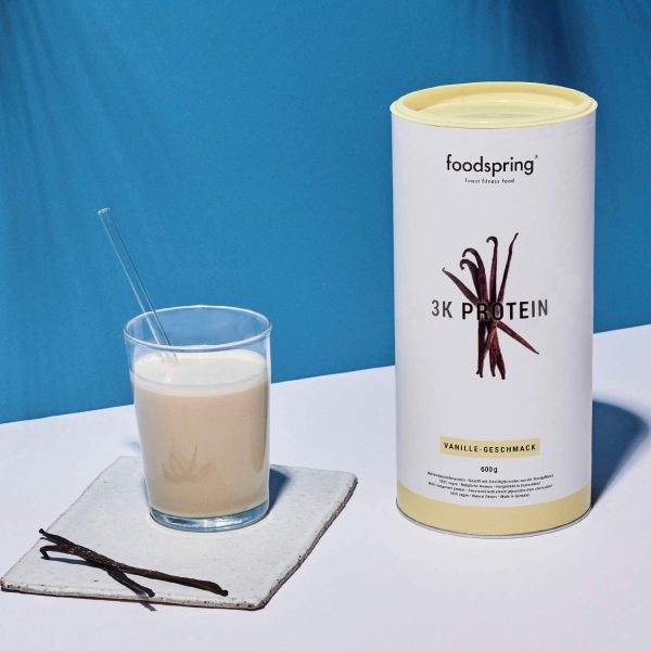 foodspring Proteine 3K, Vaniglia, 750g, Siero del latte e caseina da puro latte di mucche allevate al pascolo - immagine 4