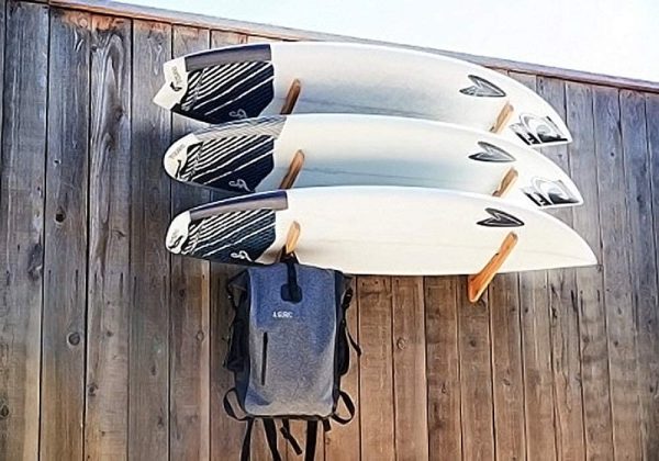 COR Surf Mensola a Muro a Tre Ripiani | Regge 3 Tavole da Surf | Espositore per Tavole da Surf | Longboard Shortboard | Snowboard - immagine 6