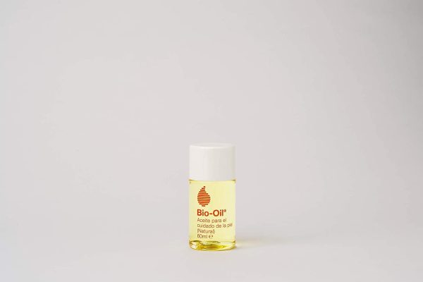 Bio- Oil Natural Oil for Skin Care | Improves the Appearance of Scars | Stretch Mark Prevention | Anti-stain treatment 60 ml