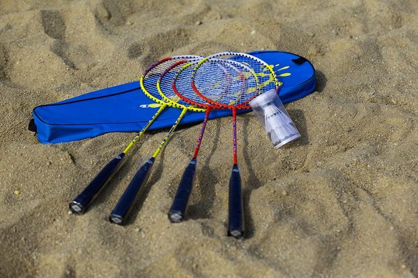 Schildkr?t Funsports, Schildkr?t Set da Badminton per 4 Giocatori, 4 Racchette, 2 Volani, in Una Custodia da Trasporto, 970904, Multicolore, m - immagine 3