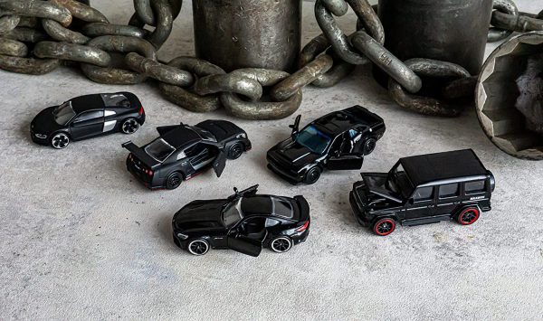 Majorette - Black Edition Giftpack, 212053174, + 3 Anni, 5 Veicoli Inclusi: Audi R8, Brabus B63, Nissan Gt3 Nismo Gtr, Dodge Demon, Mercedes-Amg Gtr, con Parti Apribili, Nero, Scala 1:64 - immagine 6