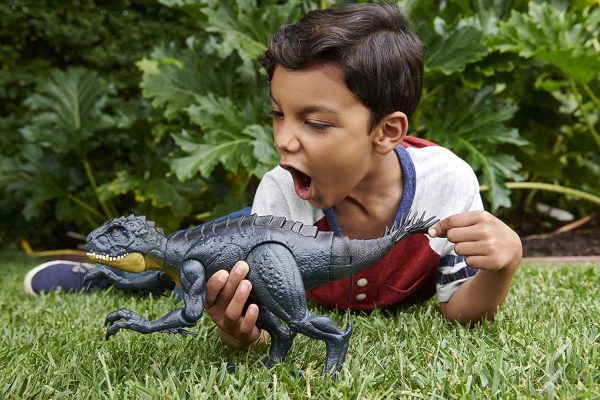 Jurassic World Campo Avventura Attacca e Colpisci Personaggio Stinger Dino Snodato con Azione e Suoni, Giocattolo per Bambini 4+Anni, HCB03 & , Indoraptor Dinosauro, Protagonista del Film - immagine 4