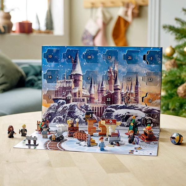 LEGO Harry Potter Calendario dell'Avvento 2021, e Gioco da Tavolo per Bambini dai 7 Anni con 6 LEGO Minifigures, 76390