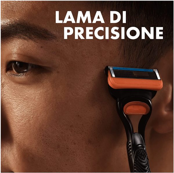 Gillette Fusion 5 Lamette da Barba, 12 Ricambi da 5 Lame, Delicatezza Insuperabile, Rasatura Scorrevole con Striscia Lubrificante, Fino a 1 Mese di Rasatura con 1 Lametta - immagine 3