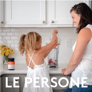 Le Persone - Madre e figlia che fanno un frullato