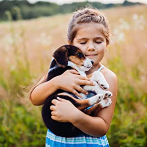 Foto Bambina Con Cane Tessuto Ipoallergenico Adatto Al Contatto Con Le Pelli Più Sensibili