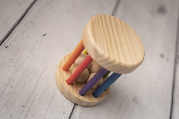 Baby Roller in Legno Arcobaleno de 9 cm x 13 cm, Cilindro con Palline per Gattonare, Giochi Montessoriani + 6 mesi - immagine 7