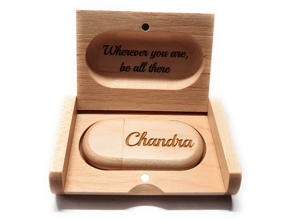 Chiavetta - pennetta USB/Pendrive 16 GB 2.0 in legno con custodia personalizzata - personalizzala con il tuo nome! Regalo originale - festa della mamma, regalo maestre - immagine 5