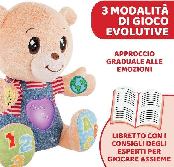 Chicco Teddy Orso delle Emozioni, Peluche Evolutivo Interattivo Bilingue Italiano/Inglese, Gioco Educativo con Emozioni, Numeri e Lettere, Pupazzo con Luci e Canzoni - Giochi Bambini 6 Mesi - 5 Anni - immagine 6