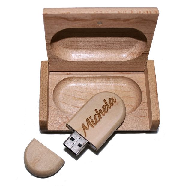 Chiavetta - pennetta USB/Pendrive 16 GB 2.0 in legno con custodia personalizzata - personalizzala con il tuo nome! Regalo originale - festa della mamma, regalo maestre - immagine 7