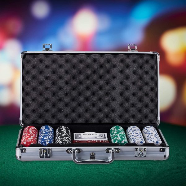 Relaxdays Poker Set, 300 Fiche, 2 Mazzi di Carte, 5 Dadi, Dealer Button, Valigetta in Alluminio richiudibile, Argento, Multicolore, 10023519 - immagine 5